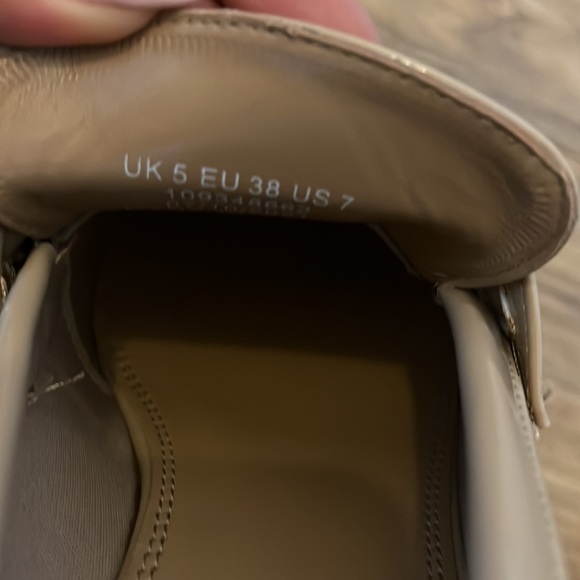 ASOS DESIGN Storming chunky mid heeled loafers in
beige patent - Picture 4 of 4